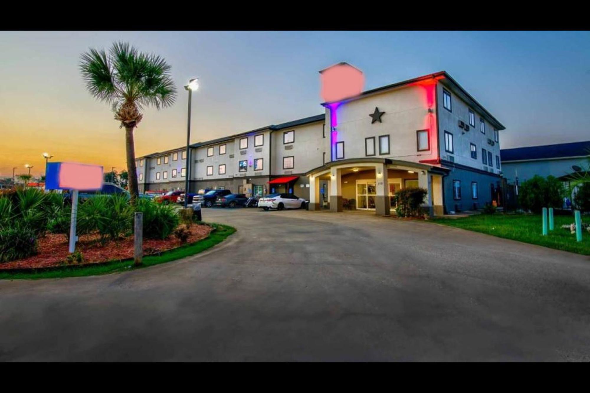 Oyo Townhouse Sulphur,La Extended Stay Exterior photo